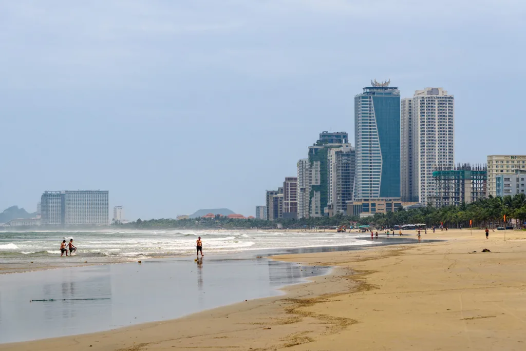 Vietnam travel and transfer service photo 05