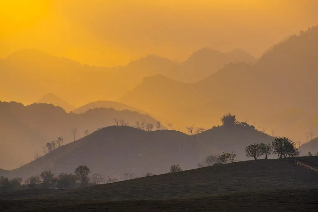 Vietnam travel and transfer service photo 08