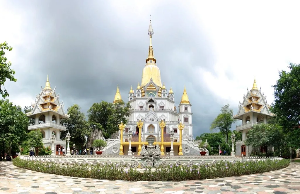Vietnam travel and transfer service photo 13